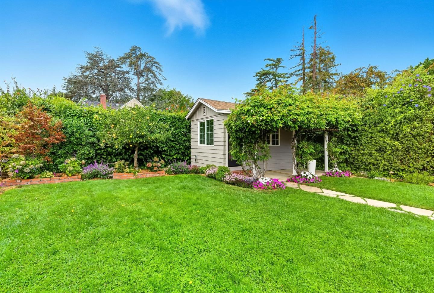 Detail Gallery Image 40 of 42 For 431 Hillcrest Rd, San Mateo,  CA 94402 - 4 Beds | 3 Baths