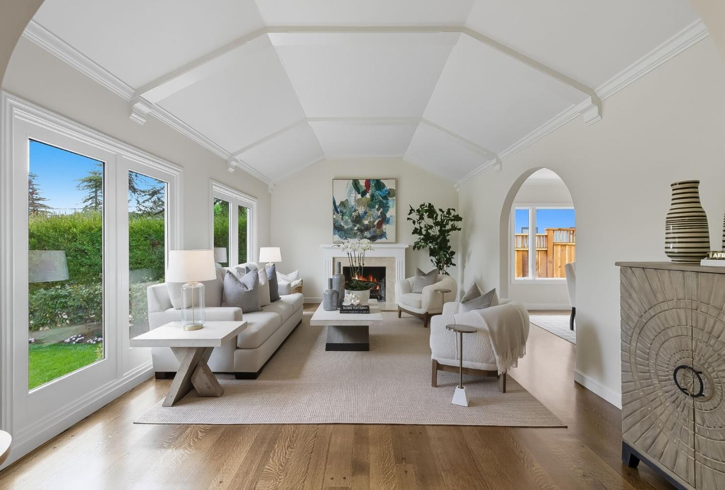 Detail Gallery Image 5 of 42 For 431 Hillcrest Rd, San Mateo,  CA 94402 - 4 Beds | 3 Baths