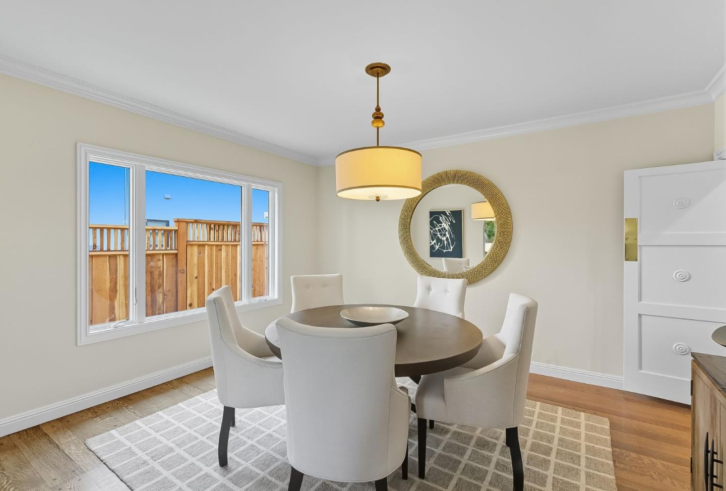 Detail Gallery Image 8 of 42 For 431 Hillcrest Rd, San Mateo,  CA 94402 - 4 Beds | 3 Baths