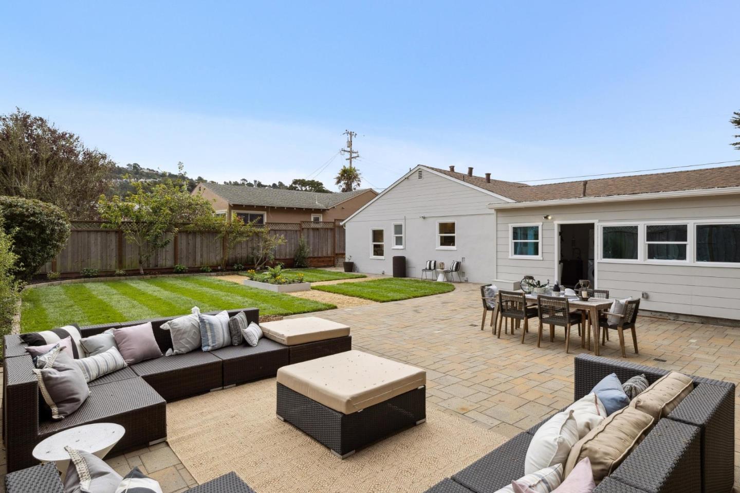 Detail Gallery Image 28 of 42 For 207 Nelson Ave, Pacifica,  CA 94044 - 3 Beds | 1/1 Baths