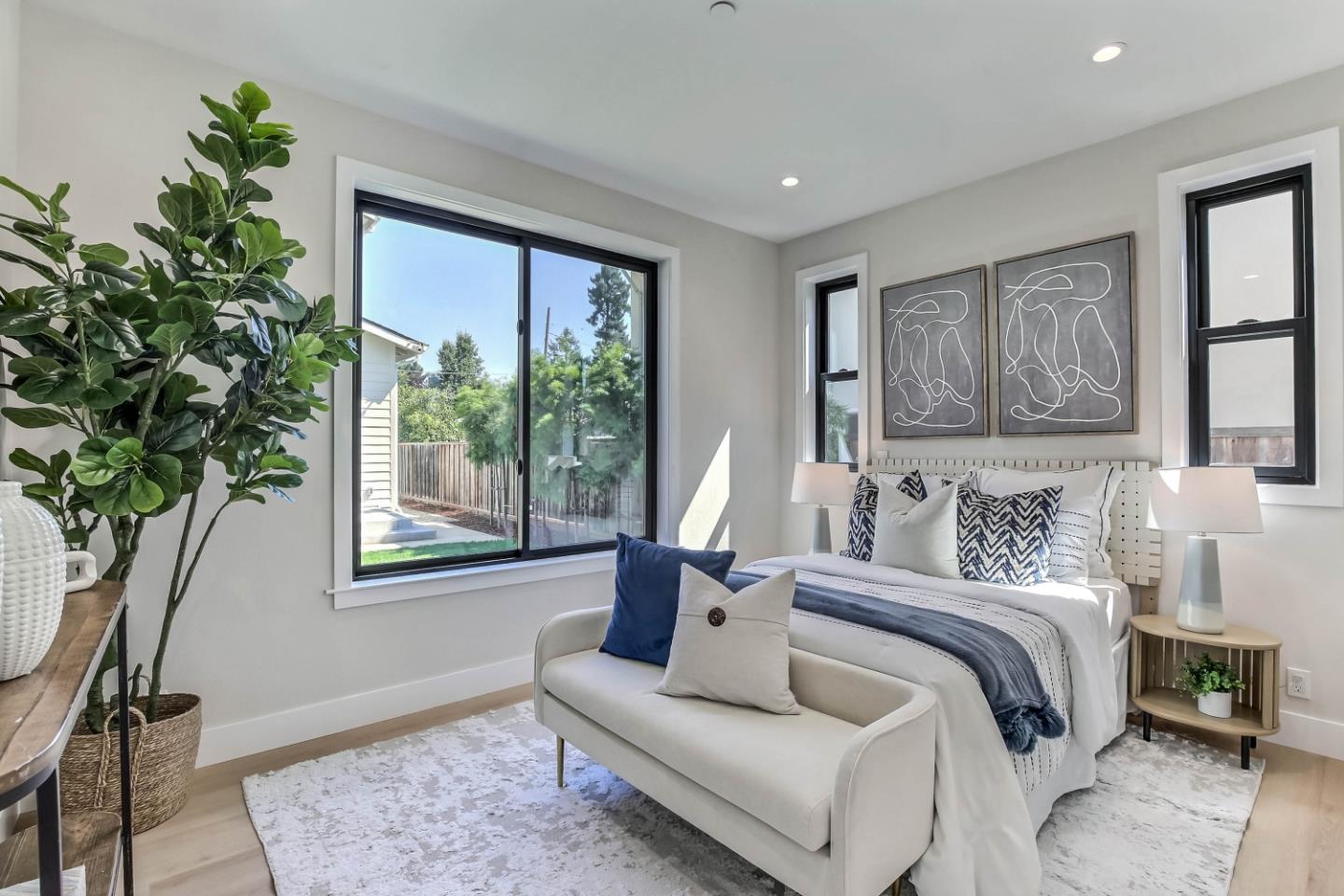 Detail Gallery Image 29 of 38 For 202 Mountain View Ave, Mountain View,  CA 94041 - 7 Beds | 6 Baths