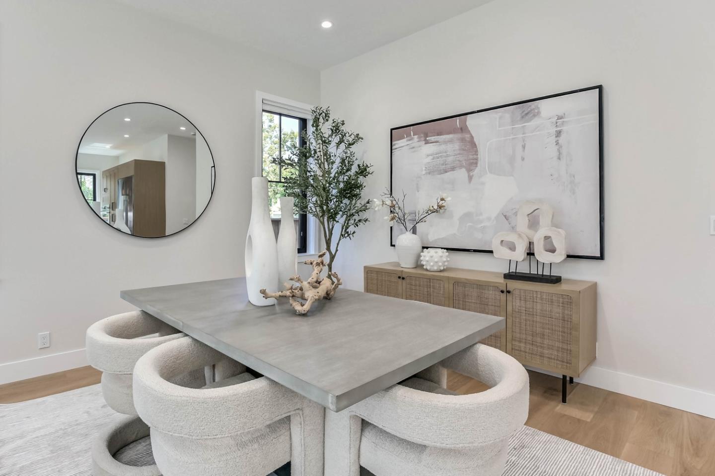 Detail Gallery Image 9 of 38 For 202 Mountain View Ave, Mountain View,  CA 94041 - 7 Beds | 6 Baths