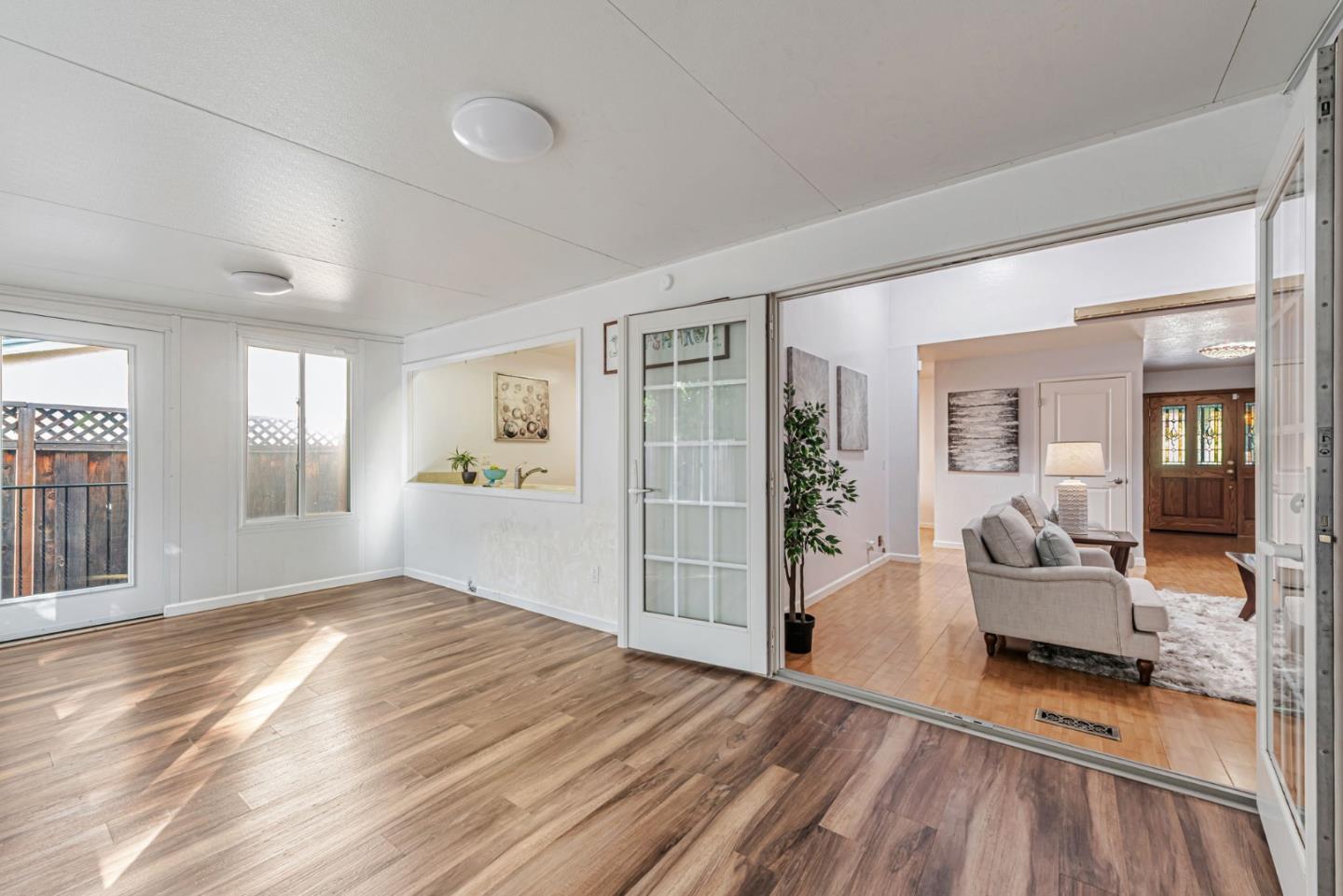 Detail Gallery Image 10 of 50 For 207 New River Dr, San Jose,  CA 95119 - 3 Beds | 2/1 Baths