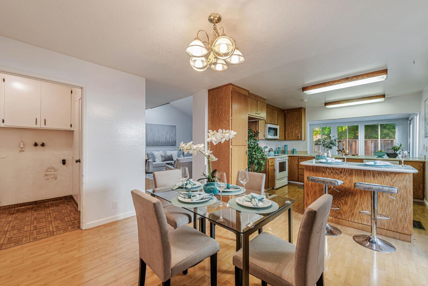 Detail Gallery Image 21 of 50 For 207 New River Dr, San Jose,  CA 95119 - 3 Beds | 2/1 Baths