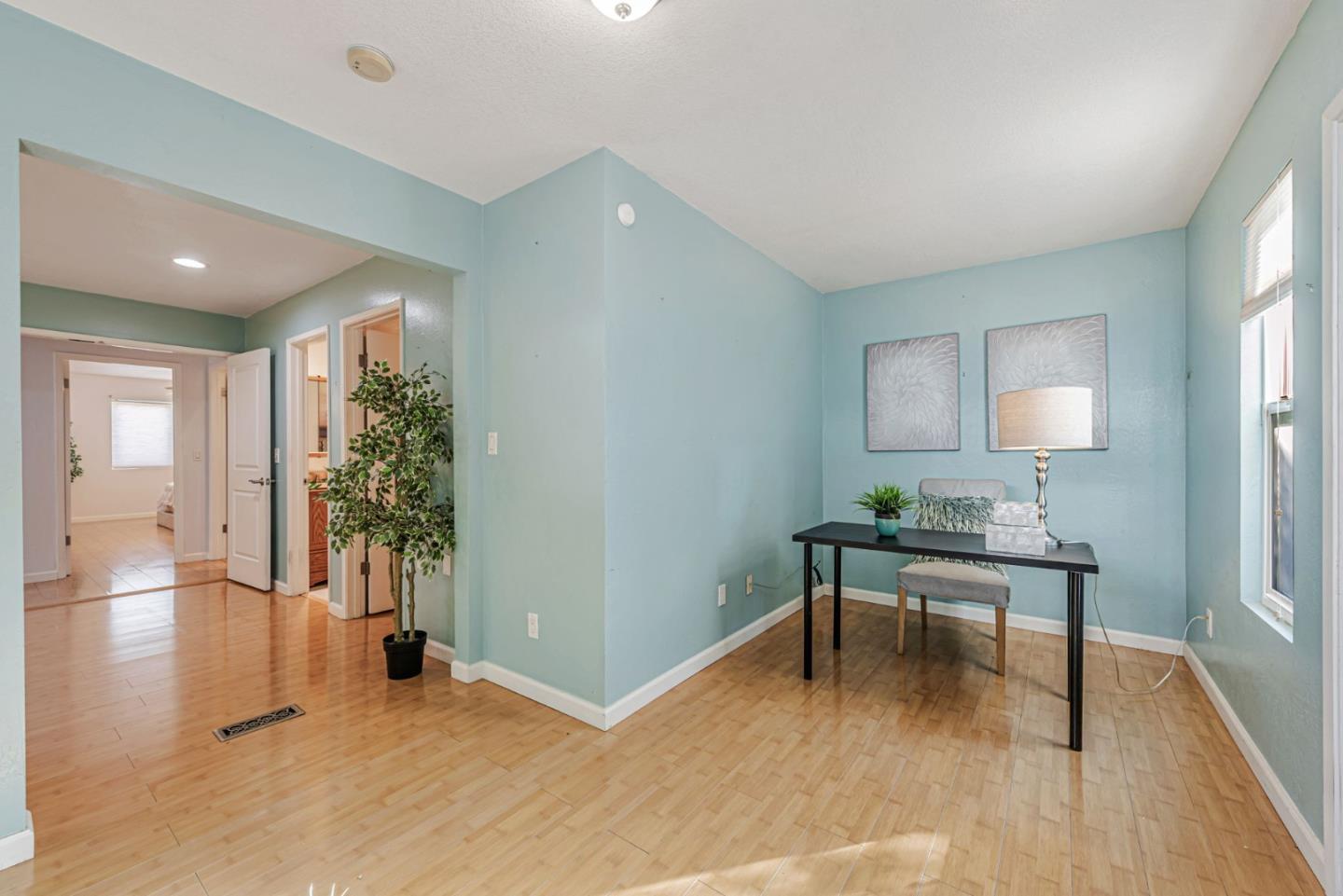 Detail Gallery Image 24 of 50 For 207 New River Dr, San Jose,  CA 95119 - 3 Beds | 2/1 Baths
