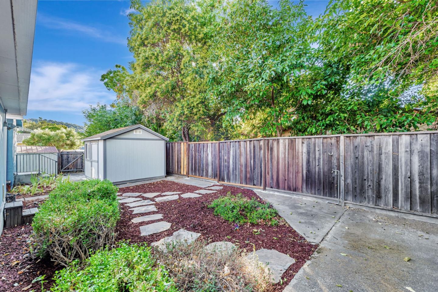 Detail Gallery Image 45 of 50 For 207 New River Dr, San Jose,  CA 95119 - 3 Beds | 2/1 Baths