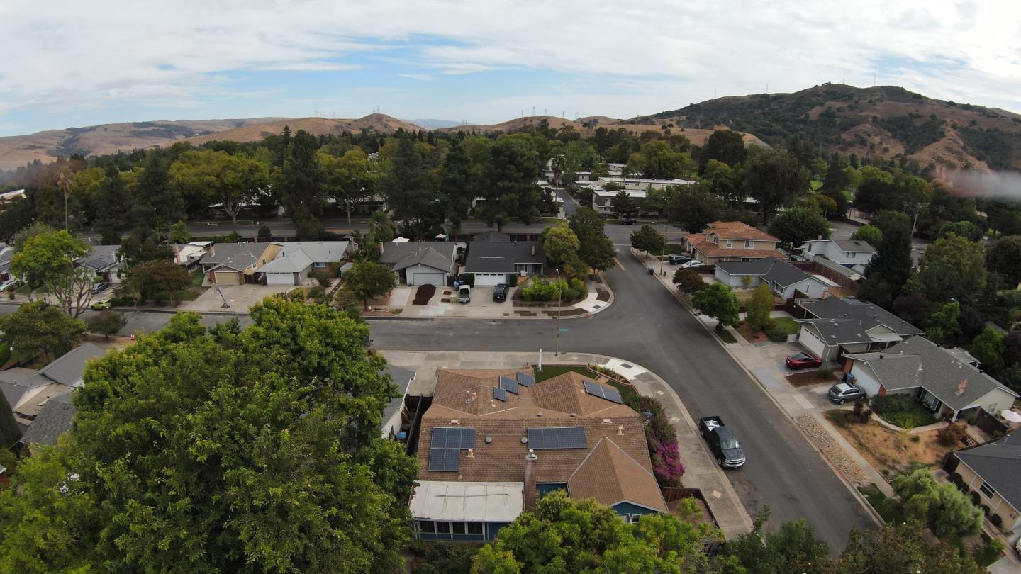 Detail Gallery Image 49 of 50 For 207 New River Dr, San Jose,  CA 95119 - 3 Beds | 2/1 Baths