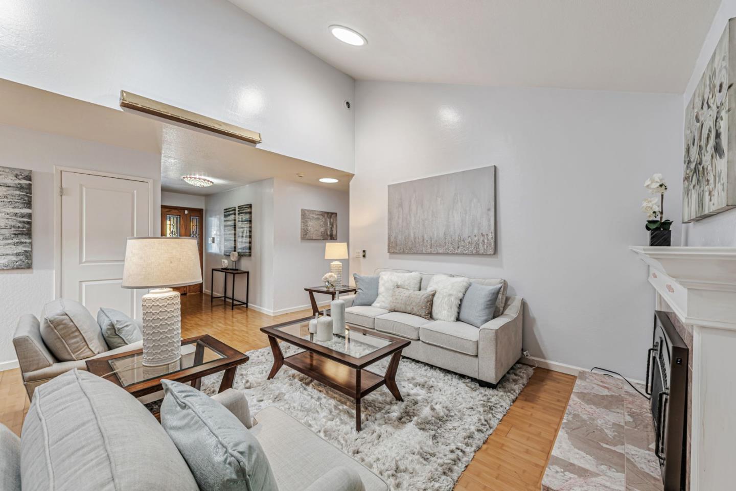Detail Gallery Image 8 of 50 For 207 New River Dr, San Jose,  CA 95119 - 3 Beds | 2/1 Baths