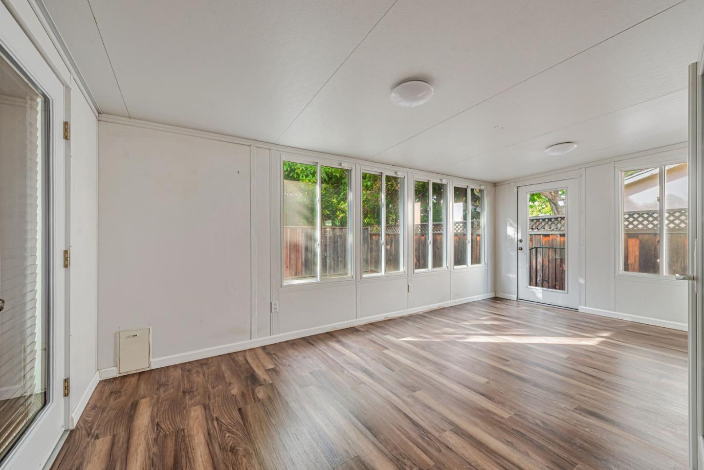 Detail Gallery Image 9 of 50 For 207 New River Dr, San Jose,  CA 95119 - 3 Beds | 2/1 Baths