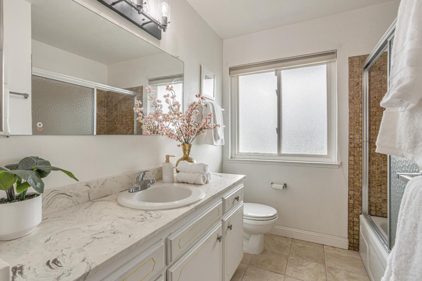 Detail Gallery Image 21 of 28 For 1982 Plaza Montez, San Jose,  CA 95132 - 5 Beds | 2/1 Baths