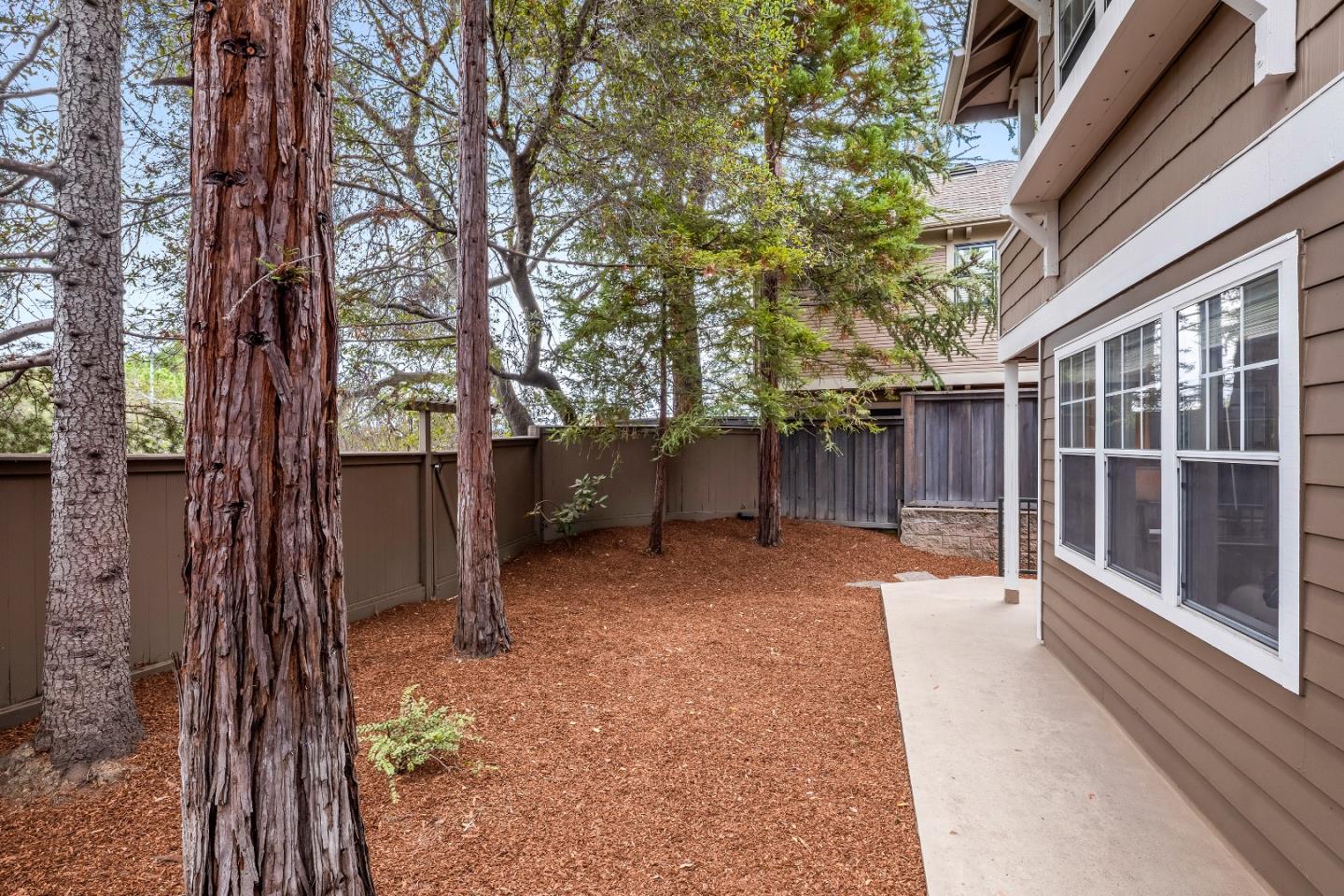 Detail Gallery Image 13 of 18 For 2160 Santa Cruz Ave #22,  Menlo Park,  CA 94025 - 2 Beds | 2 Baths