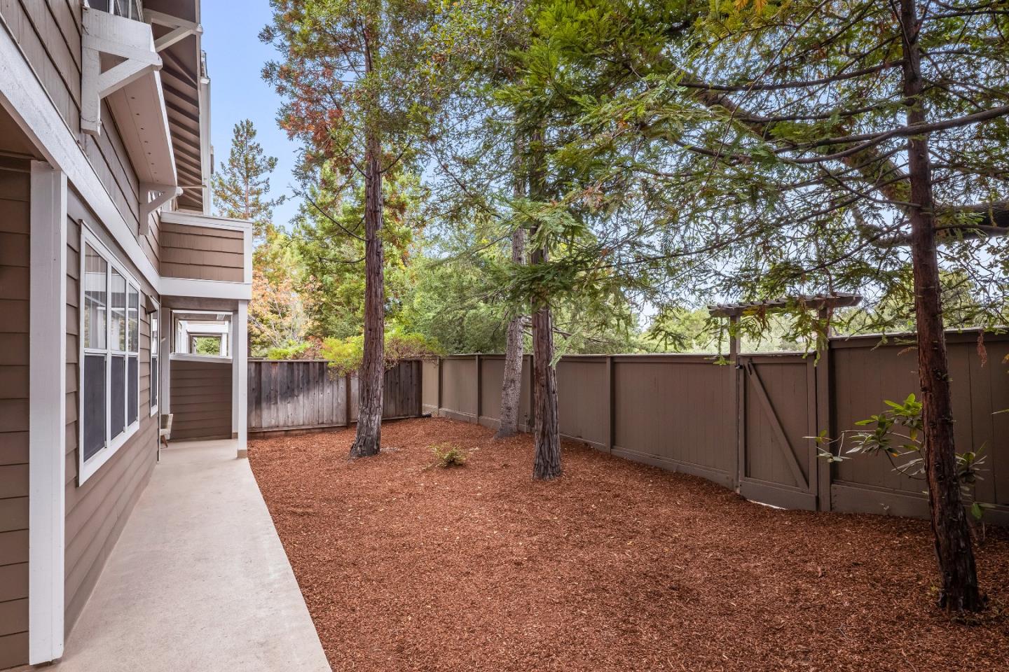 Detail Gallery Image 16 of 18 For 2160 Santa Cruz Ave #22,  Menlo Park,  CA 94025 - 2 Beds | 2 Baths