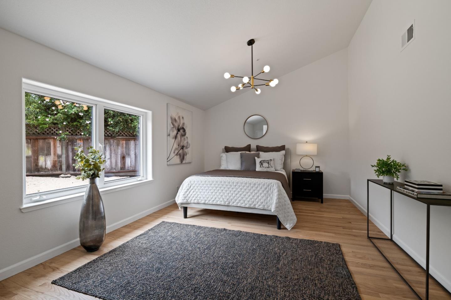 Detail Gallery Image 25 of 78 For 424 6th Ave, Half Moon Bay,  CA 94019 - 5 Beds | 3/1 Baths