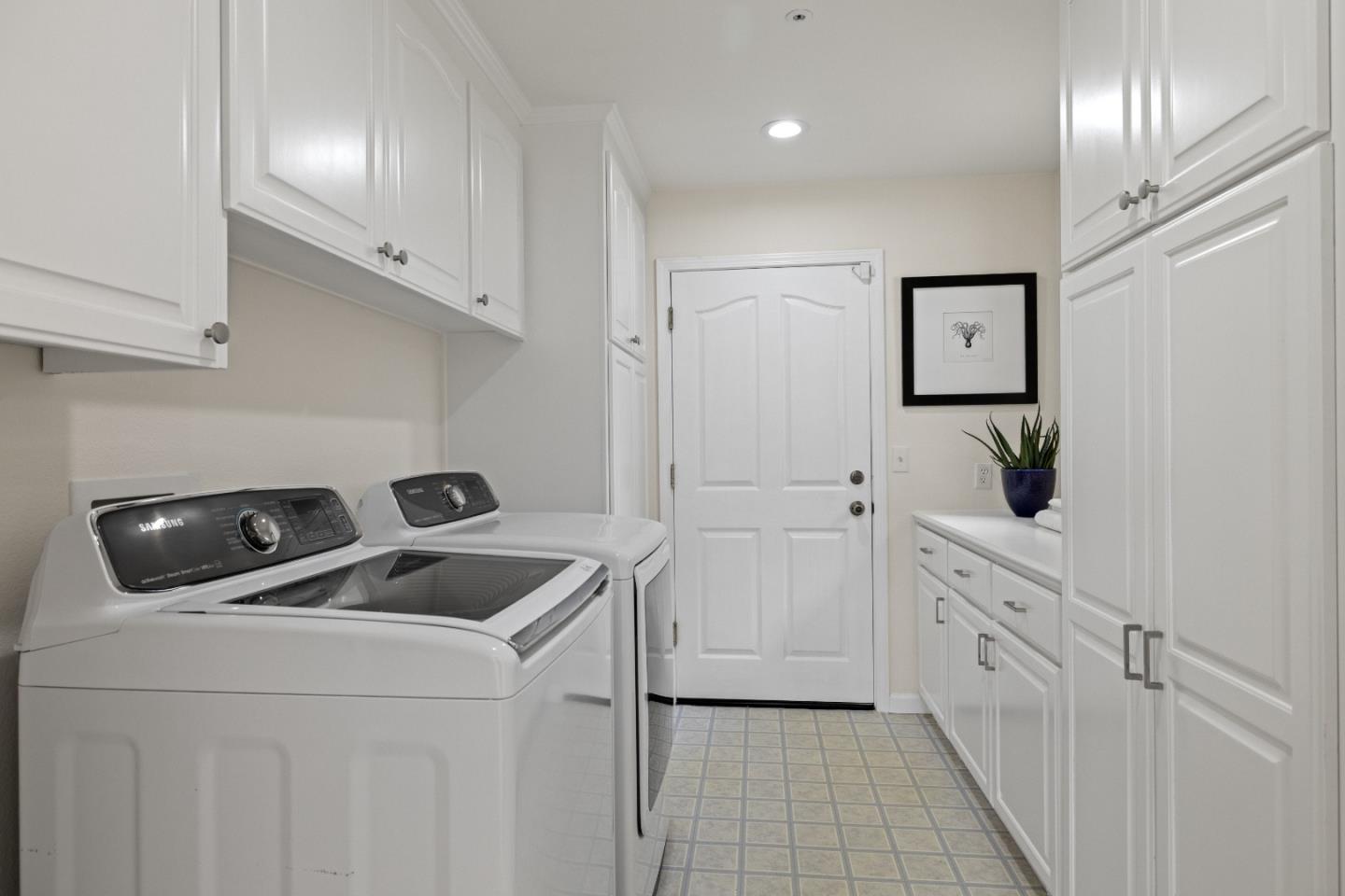 Detail Gallery Image 28 of 78 For 424 6th Ave, Half Moon Bay,  CA 94019 - 5 Beds | 3/1 Baths