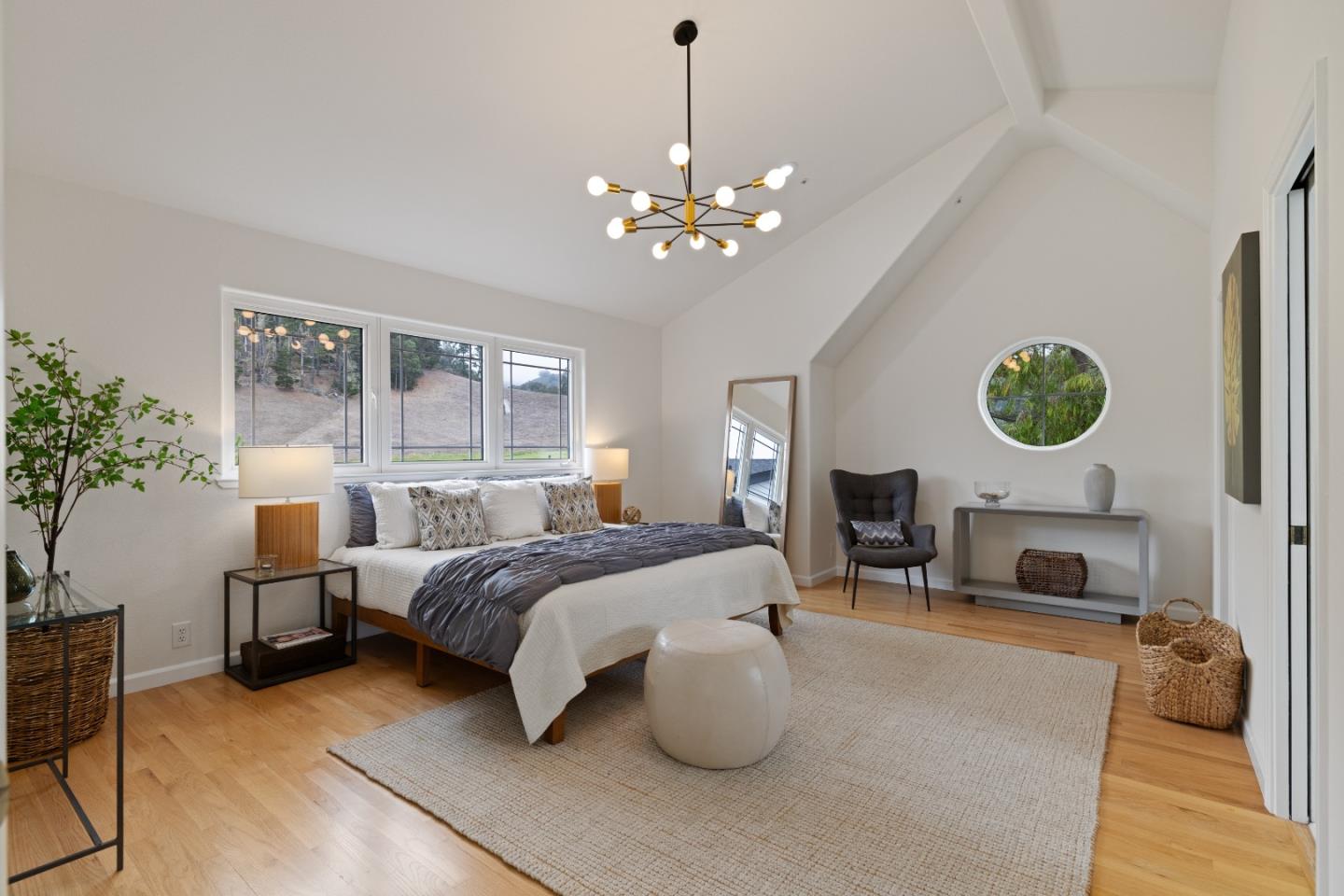 Detail Gallery Image 30 of 78 For 424 6th Ave, Half Moon Bay,  CA 94019 - 5 Beds | 3/1 Baths