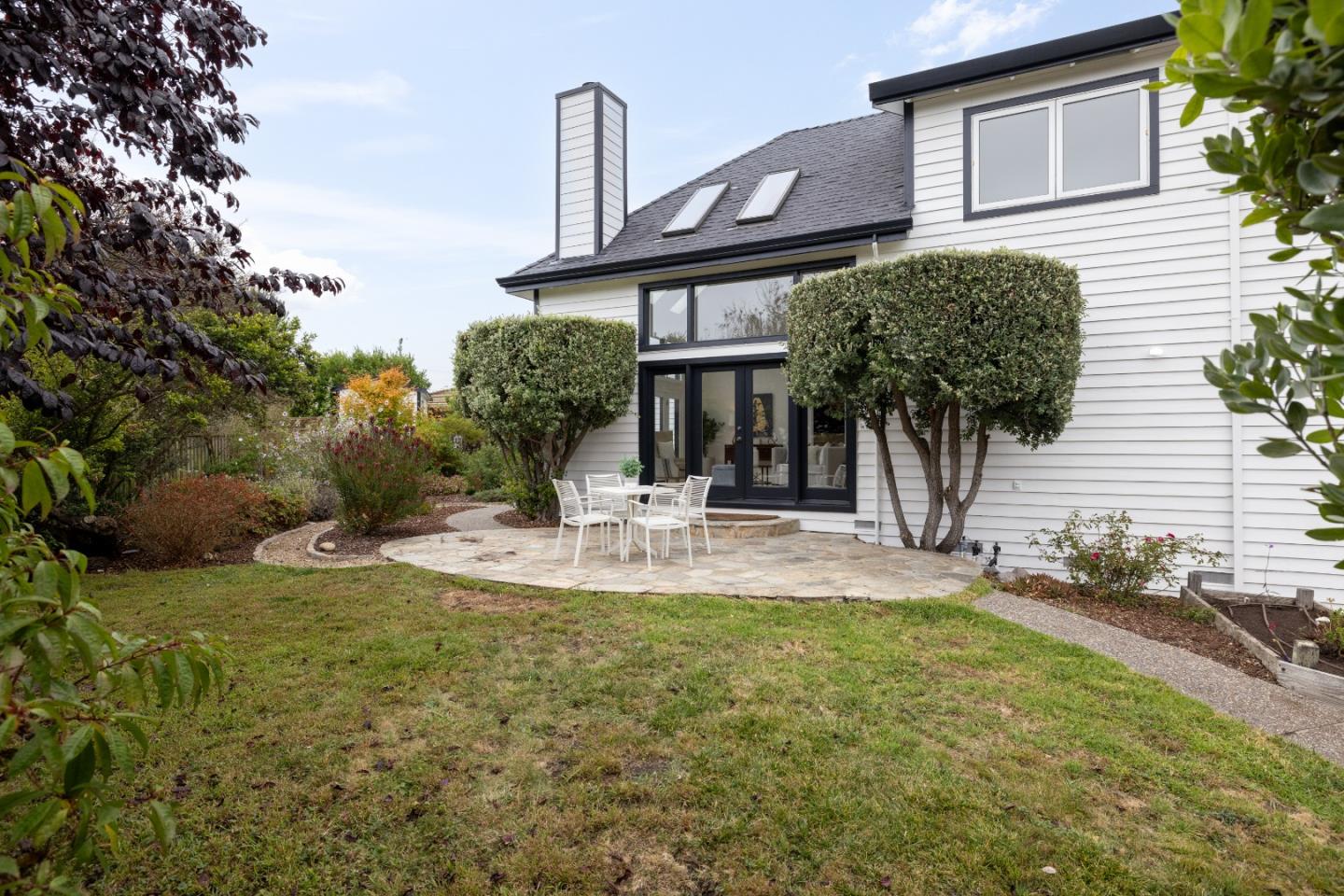 Detail Gallery Image 48 of 78 For 424 6th Ave, Half Moon Bay,  CA 94019 - 5 Beds | 3/1 Baths