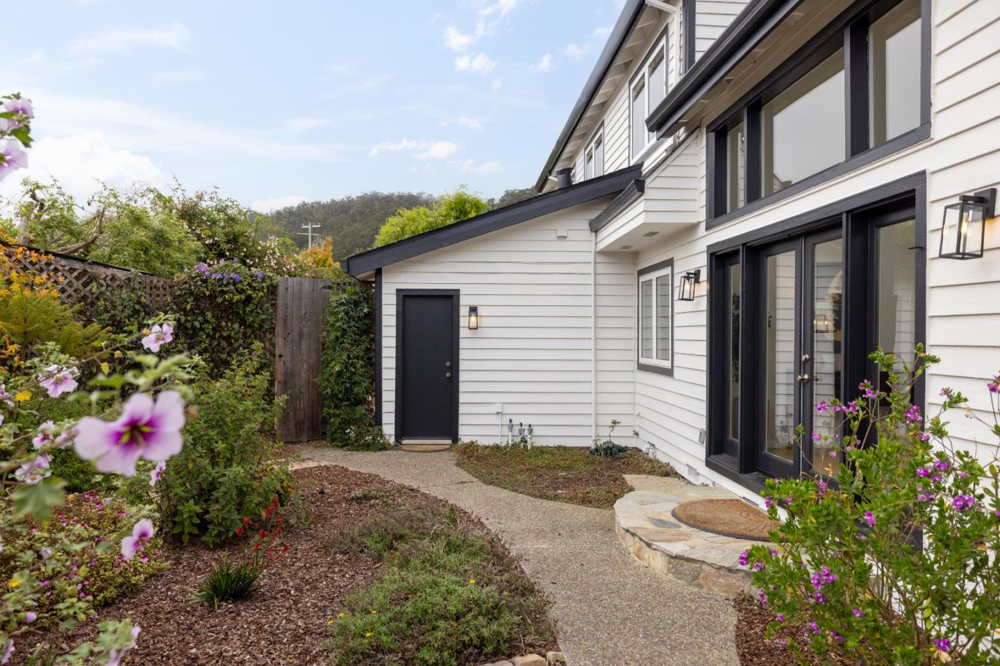 Detail Gallery Image 52 of 78 For 424 6th Ave, Half Moon Bay,  CA 94019 - 5 Beds | 3/1 Baths
