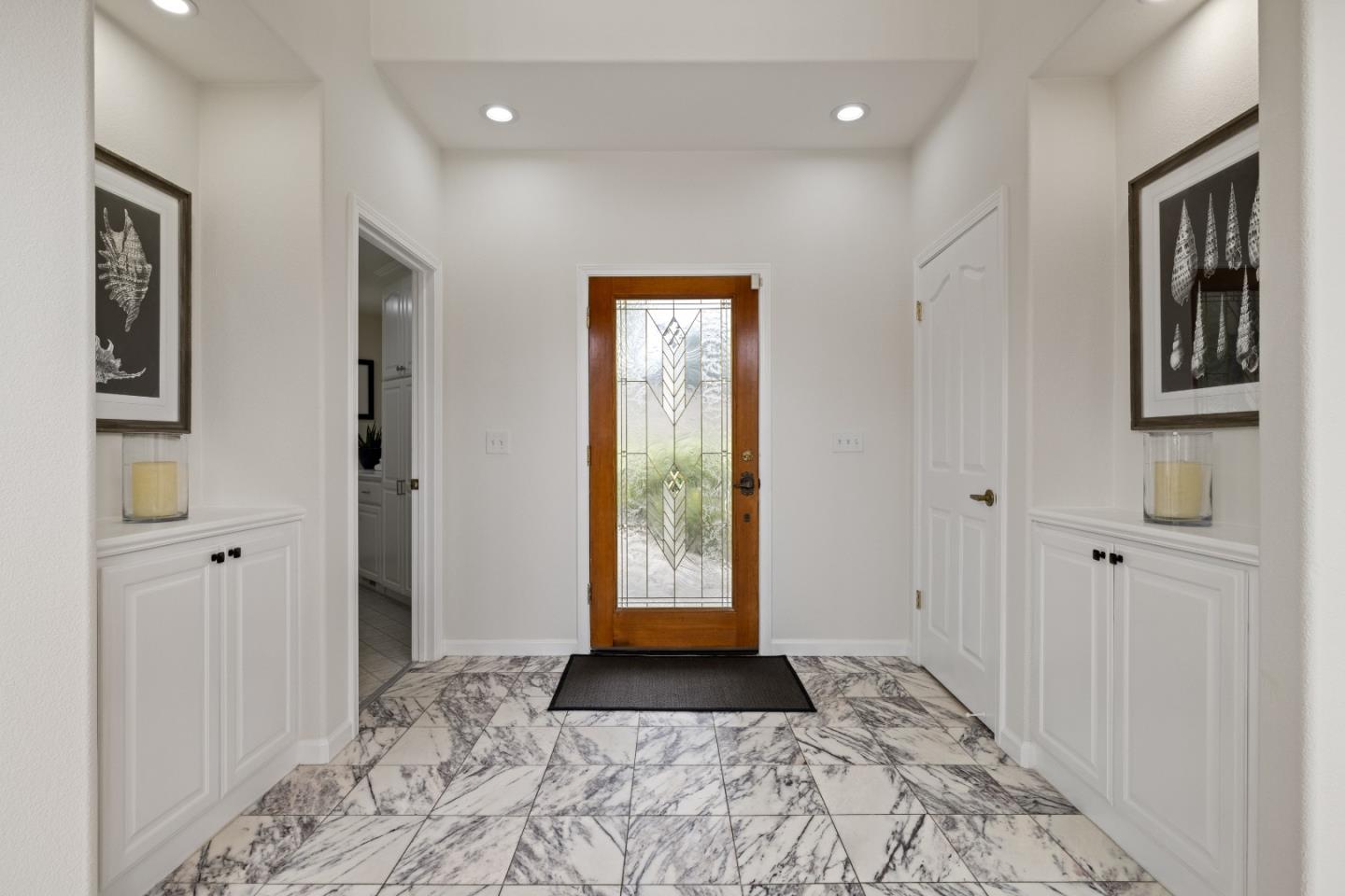 Detail Gallery Image 6 of 78 For 424 6th Ave, Half Moon Bay,  CA 94019 - 5 Beds | 3/1 Baths