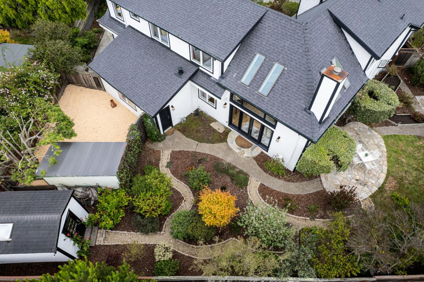 Detail Gallery Image 60 of 78 For 424 6th Ave, Half Moon Bay,  CA 94019 - 5 Beds | 3/1 Baths