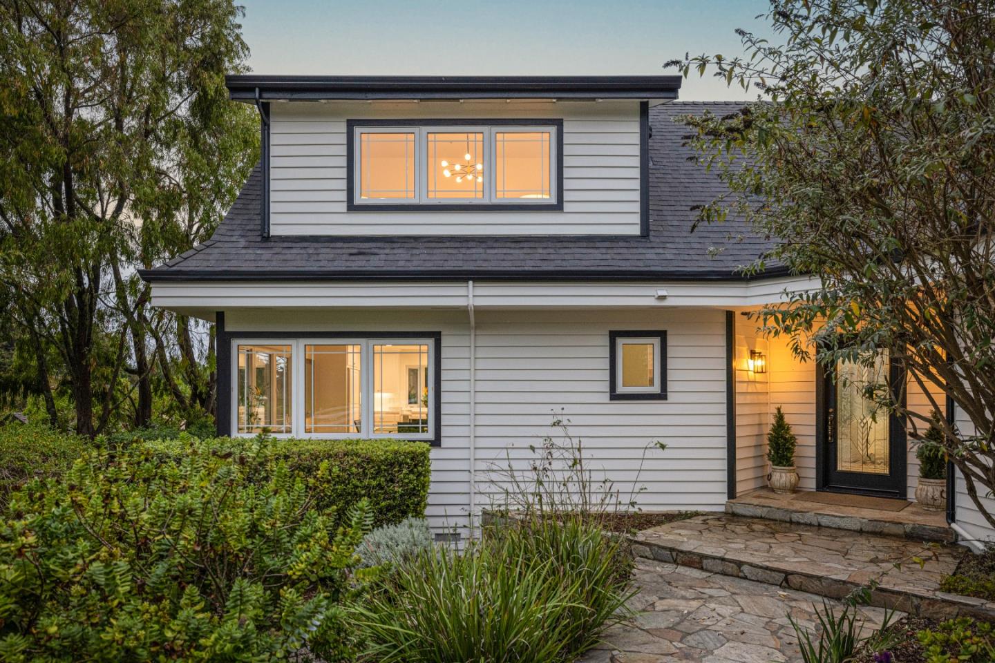 Detail Gallery Image 72 of 78 For 424 6th Ave, Half Moon Bay,  CA 94019 - 5 Beds | 3/1 Baths