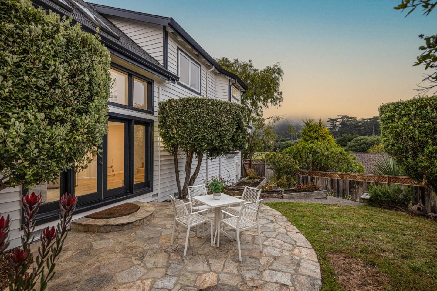 Detail Gallery Image 75 of 78 For 424 6th Ave, Half Moon Bay,  CA 94019 - 5 Beds | 3/1 Baths