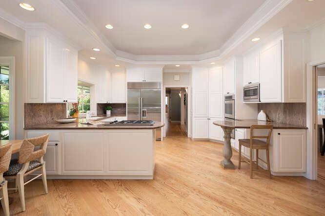 Detail Gallery Image 12 of 49 For 155 Normandy Ln, Woodside,  CA 94062 - 4 Beds | 3/1 Baths
