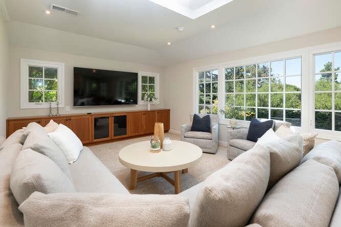Detail Gallery Image 16 of 49 For 155 Normandy Ln, Woodside,  CA 94062 - 4 Beds | 3/1 Baths