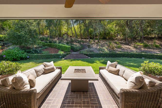 Detail Gallery Image 30 of 49 For 155 Normandy Ln, Woodside,  CA 94062 - 4 Beds | 3/1 Baths