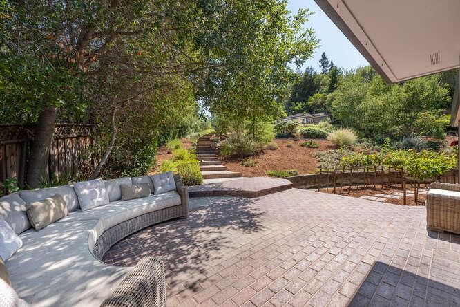 Detail Gallery Image 34 of 49 For 155 Normandy Ln, Woodside,  CA 94062 - 4 Beds | 3/1 Baths