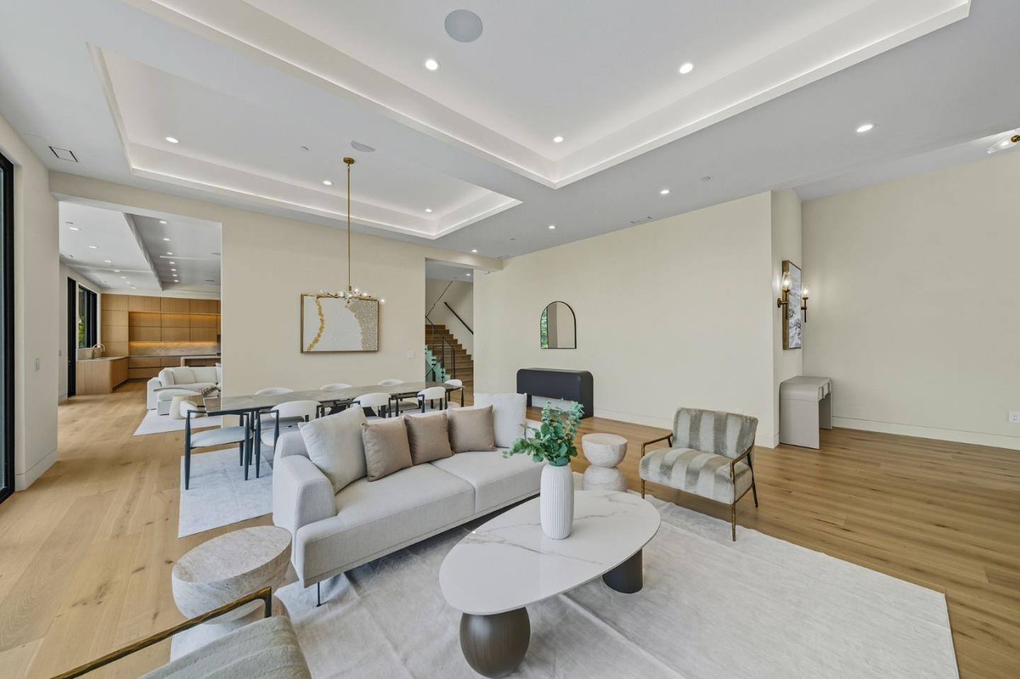 Detail Gallery Image 18 of 92 For 1221 Kenilworth Rd, Hillsborough,  CA 94010 - 8 Beds | 8/2 Baths