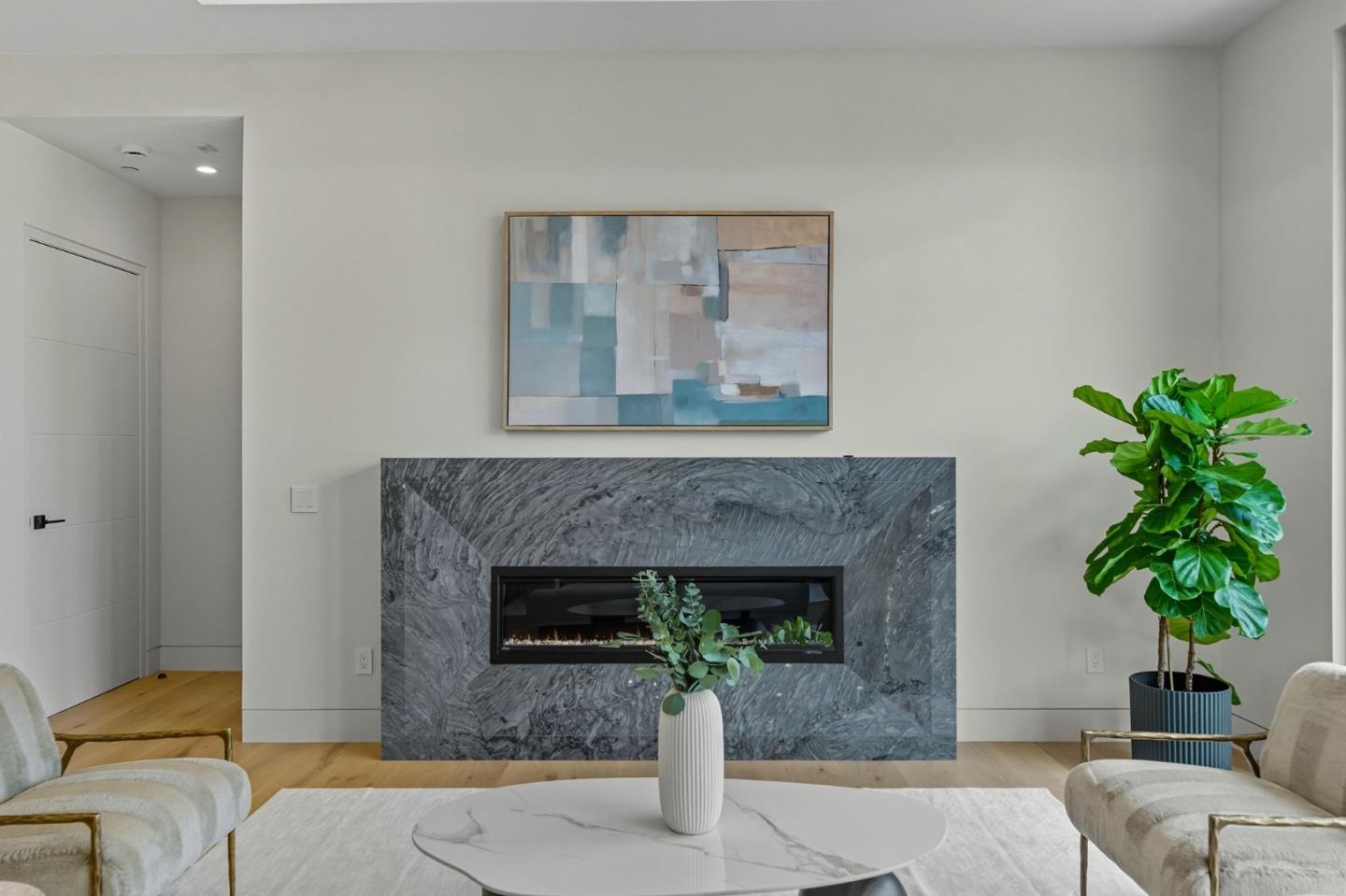 Detail Gallery Image 19 of 92 For 1221 Kenilworth Rd, Hillsborough,  CA 94010 - 8 Beds | 8/2 Baths