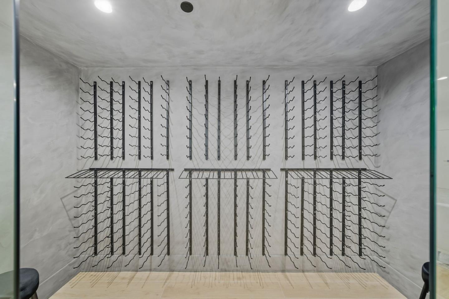 Detail Gallery Image 40 of 92 For 1221 Kenilworth Rd, Hillsborough,  CA 94010 - 8 Beds | 8/2 Baths