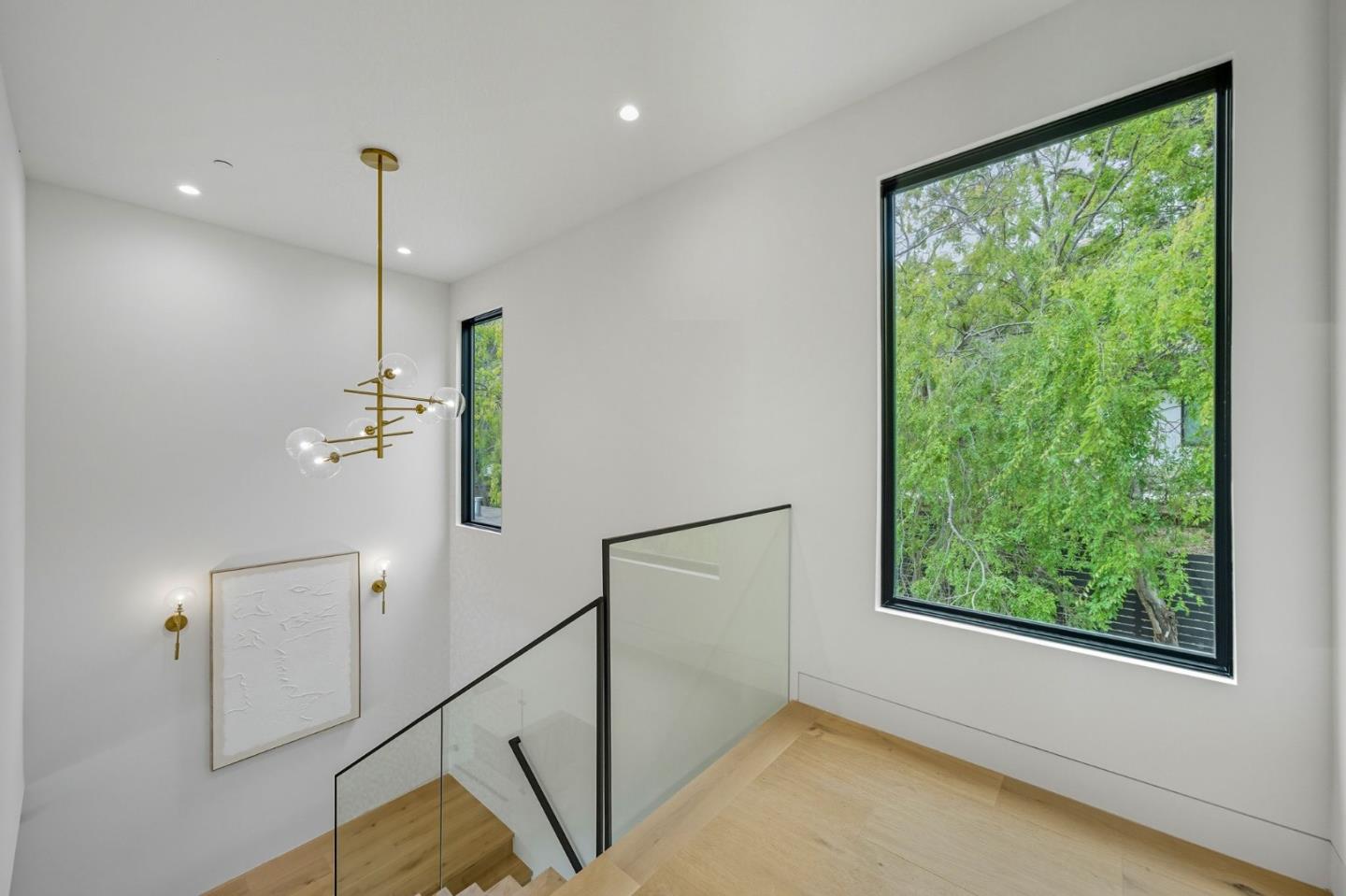 Detail Gallery Image 51 of 92 For 1221 Kenilworth Rd, Hillsborough,  CA 94010 - 8 Beds | 8/2 Baths