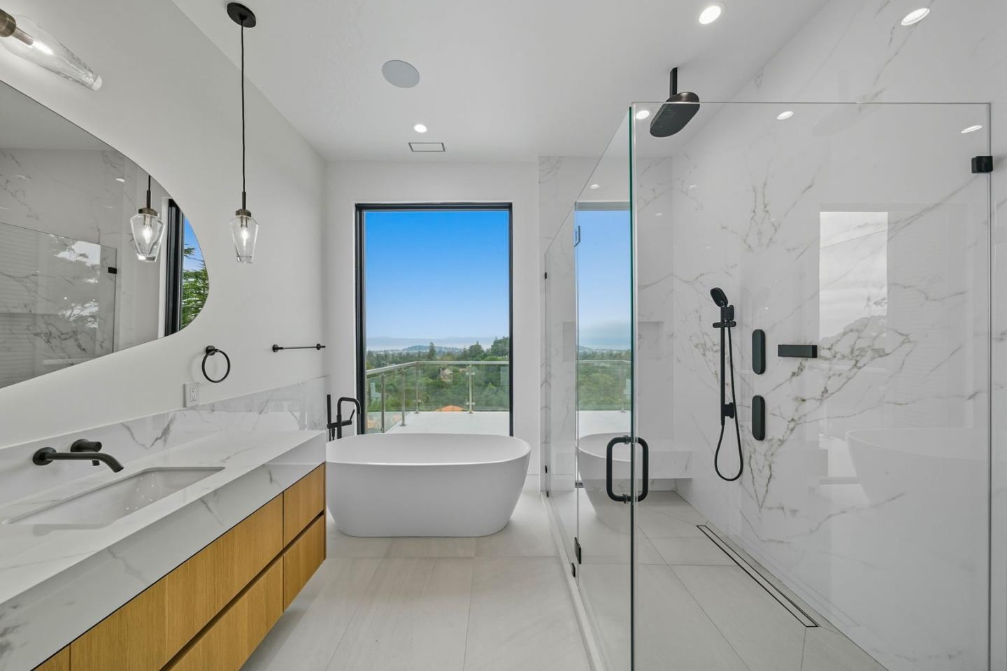 Detail Gallery Image 60 of 92 For 1221 Kenilworth Rd, Hillsborough,  CA 94010 - 8 Beds | 8/2 Baths