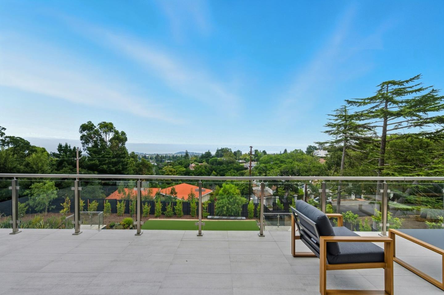 Detail Gallery Image 61 of 92 For 1221 Kenilworth Rd, Hillsborough,  CA 94010 - 8 Beds | 8/2 Baths