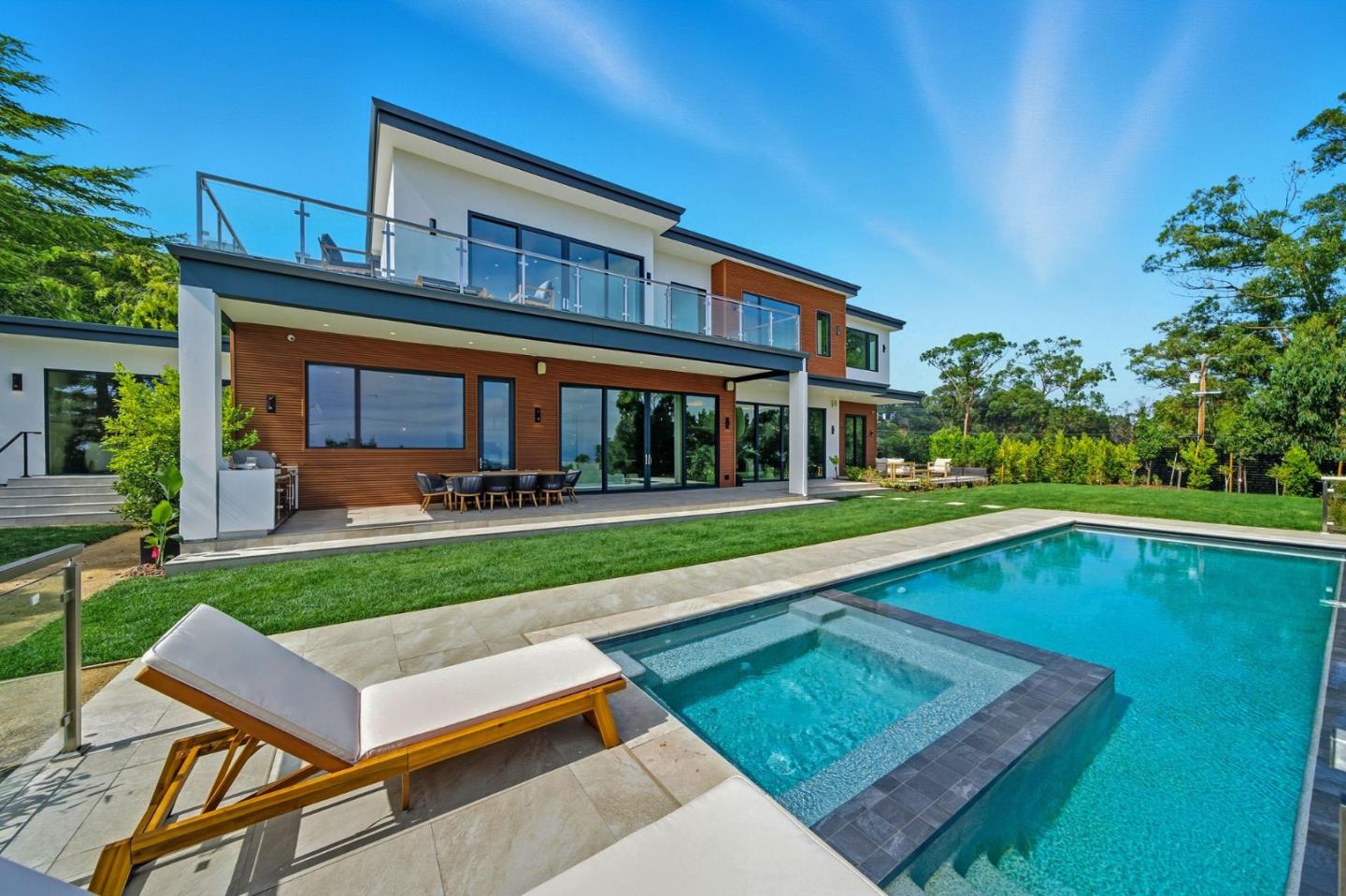 Detail Gallery Image 77 of 92 For 1221 Kenilworth Rd, Hillsborough,  CA 94010 - 8 Beds | 8/2 Baths