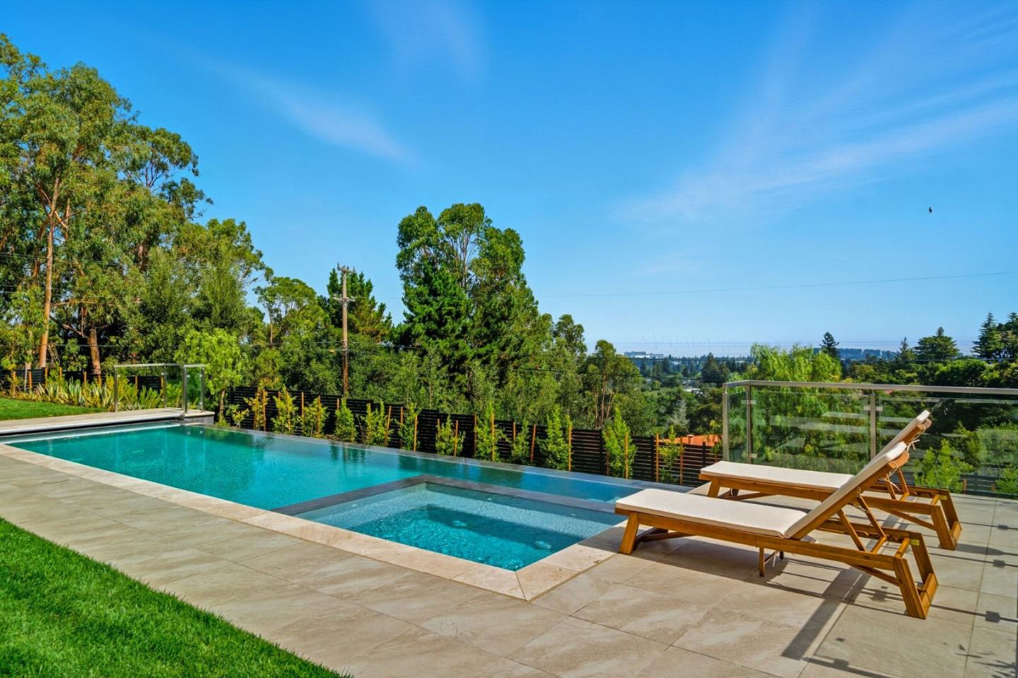 Detail Gallery Image 78 of 92 For 1221 Kenilworth Rd, Hillsborough,  CA 94010 - 8 Beds | 8/2 Baths