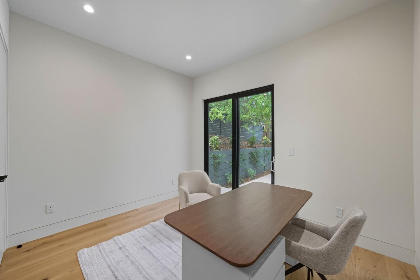 Detail Gallery Image 88 of 92 For 1221 Kenilworth Rd, Hillsborough,  CA 94010 - 8 Beds | 8/2 Baths