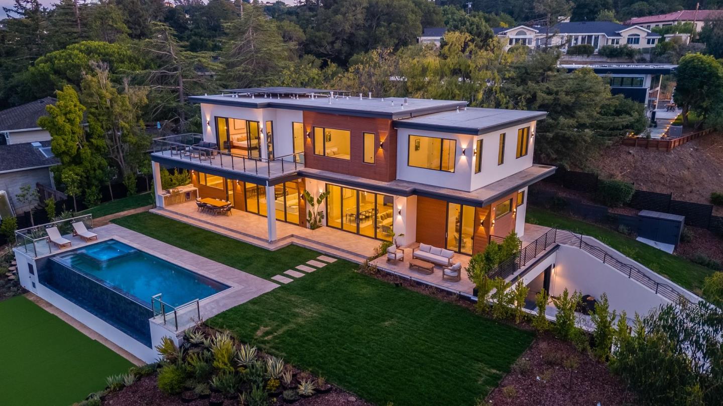 Detail Gallery Image 90 of 92 For 1221 Kenilworth Rd, Hillsborough,  CA 94010 - 8 Beds | 8/2 Baths
