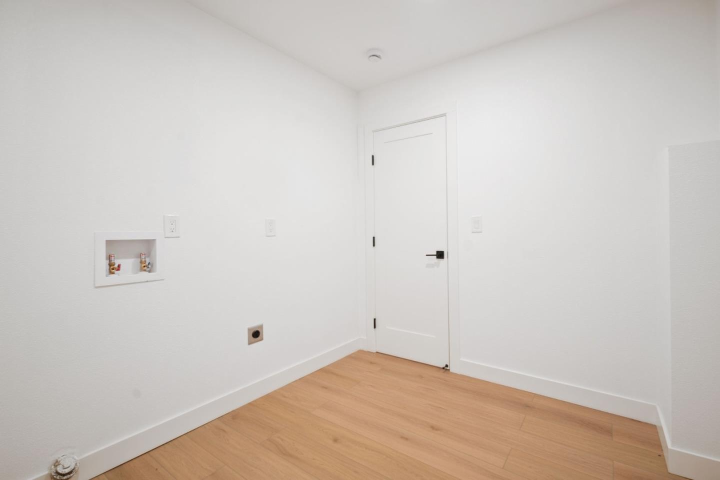 Detail Gallery Image 18 of 25 For 217 N Cragmont Ave, San Jose,  CA 95127 - 3 Beds | 1 Baths