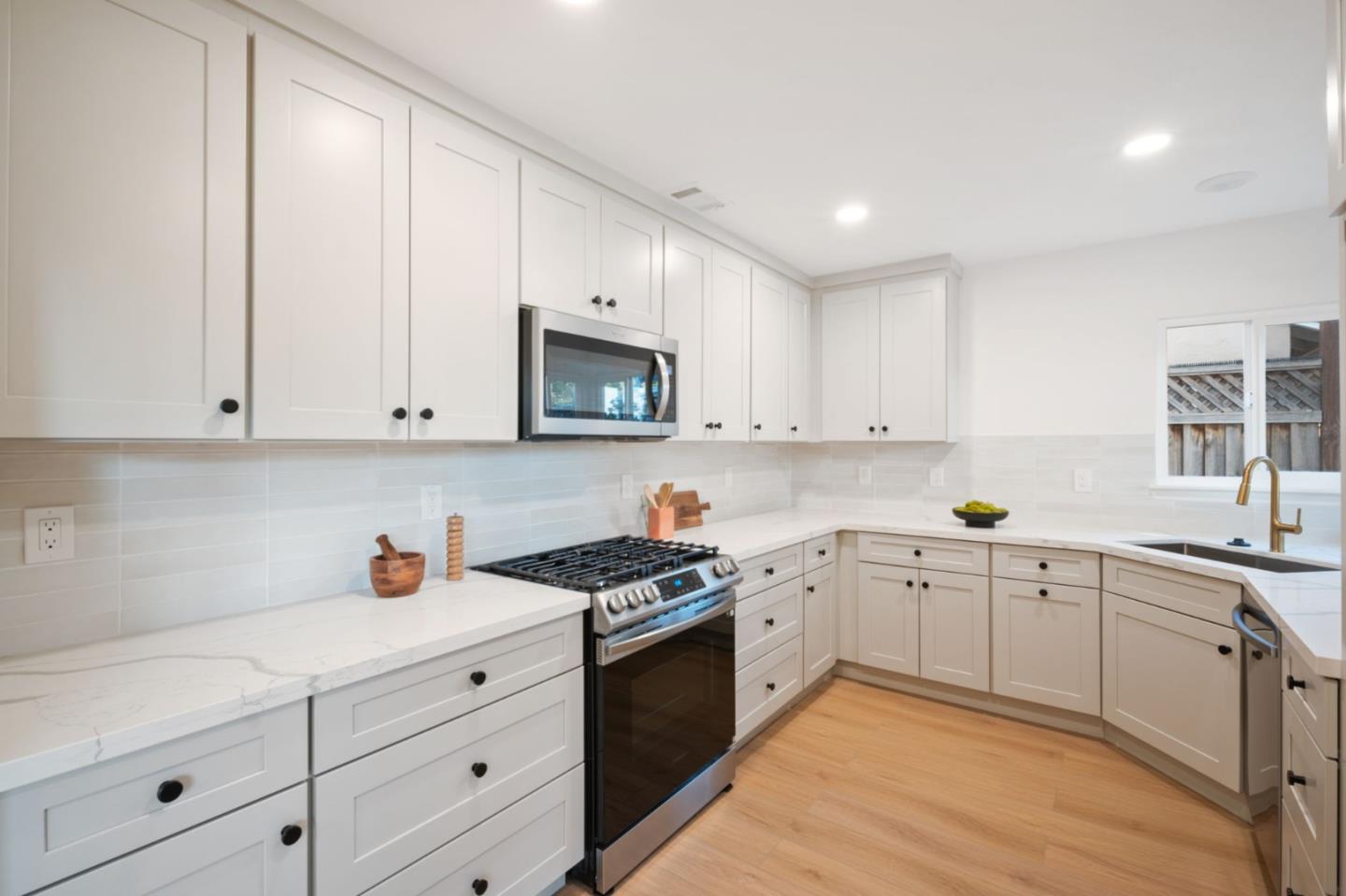 Detail Gallery Image 7 of 25 For 217 N Cragmont Ave, San Jose,  CA 95127 - 3 Beds | 1 Baths