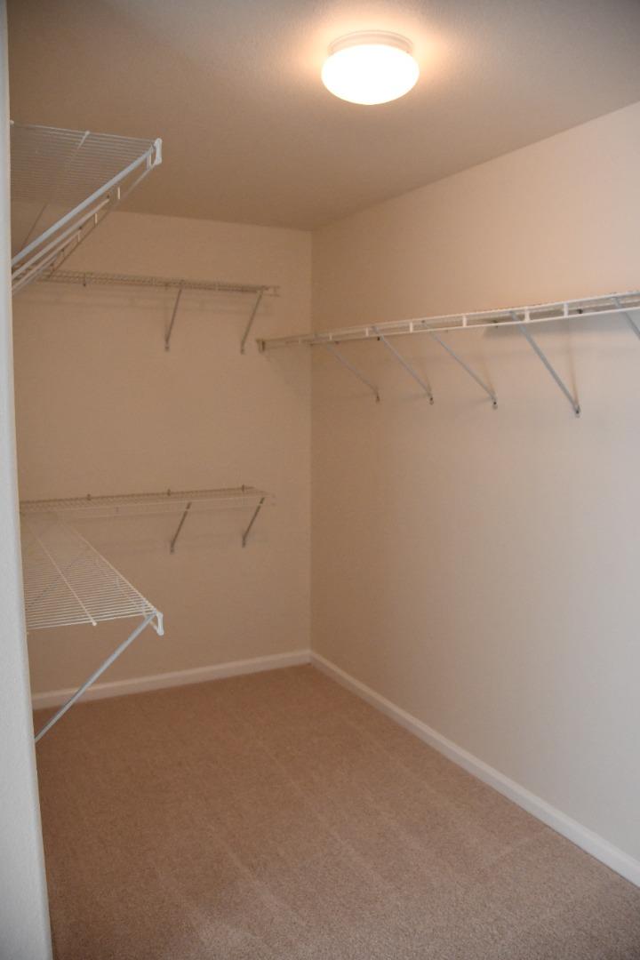 Detail Gallery Image 12 of 34 For 1994 Remembrance Ln, Tracy,  CA 95377 - 4 Beds | 2/1 Baths