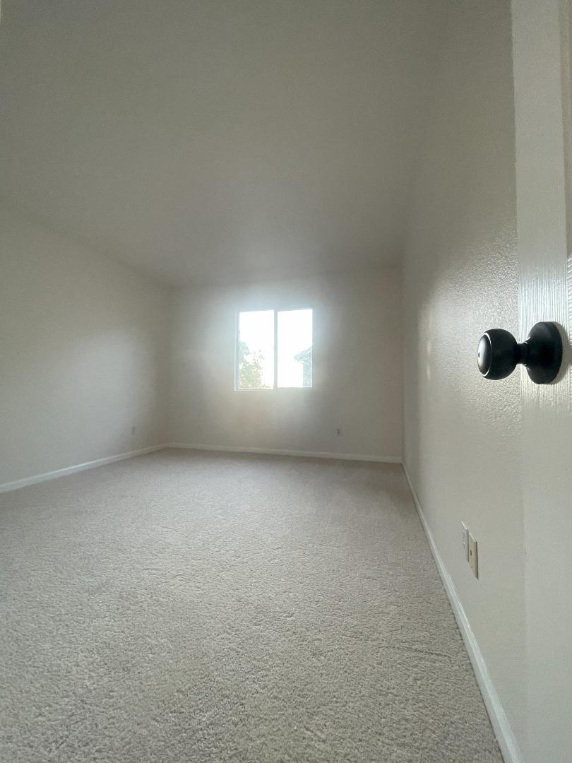 Detail Gallery Image 22 of 34 For 1994 Remembrance Ln, Tracy,  CA 95377 - 4 Beds | 2/1 Baths