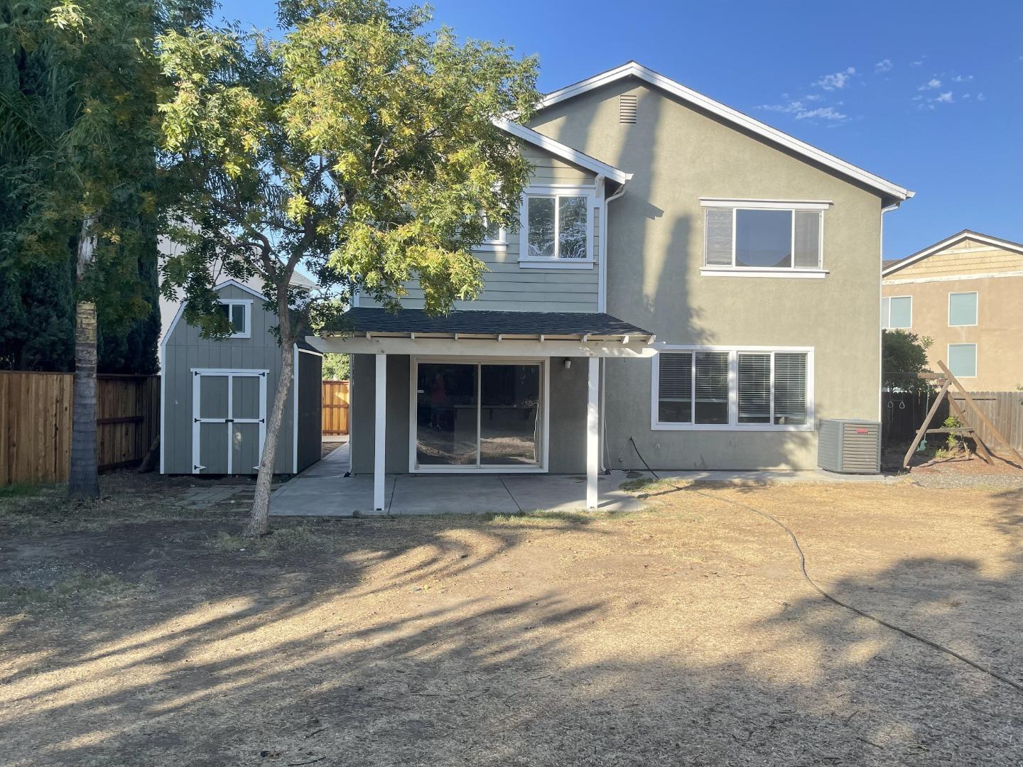 Detail Gallery Image 29 of 34 For 1994 Remembrance Ln, Tracy,  CA 95377 - 4 Beds | 2/1 Baths