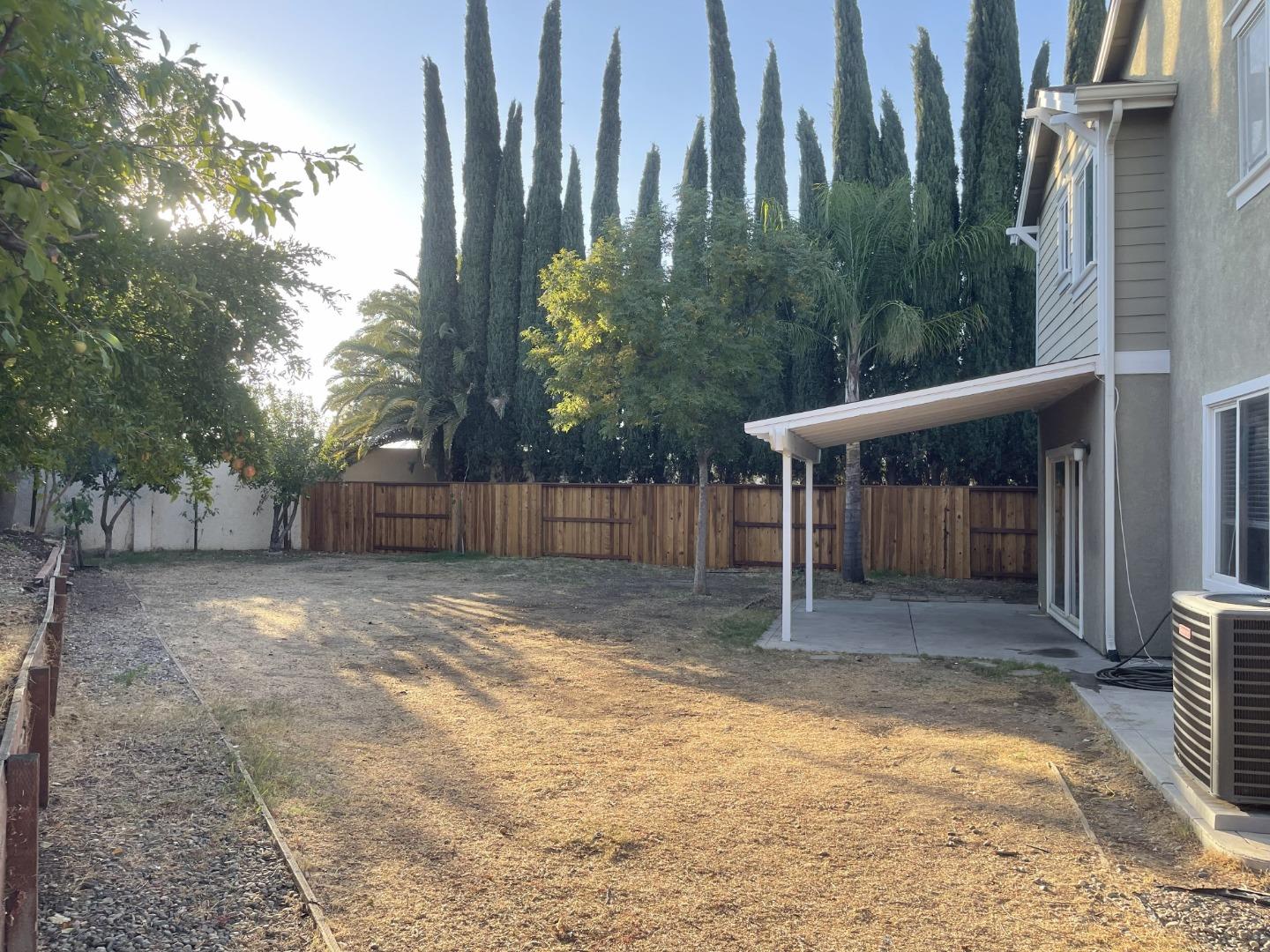 Detail Gallery Image 32 of 34 For 1994 Remembrance Ln, Tracy,  CA 95377 - 4 Beds | 2/1 Baths
