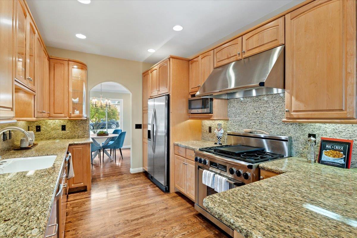 Detail Gallery Image 15 of 54 For 758 27th Ave, San Mateo,  CA 94403 - 4 Beds | 3 Baths