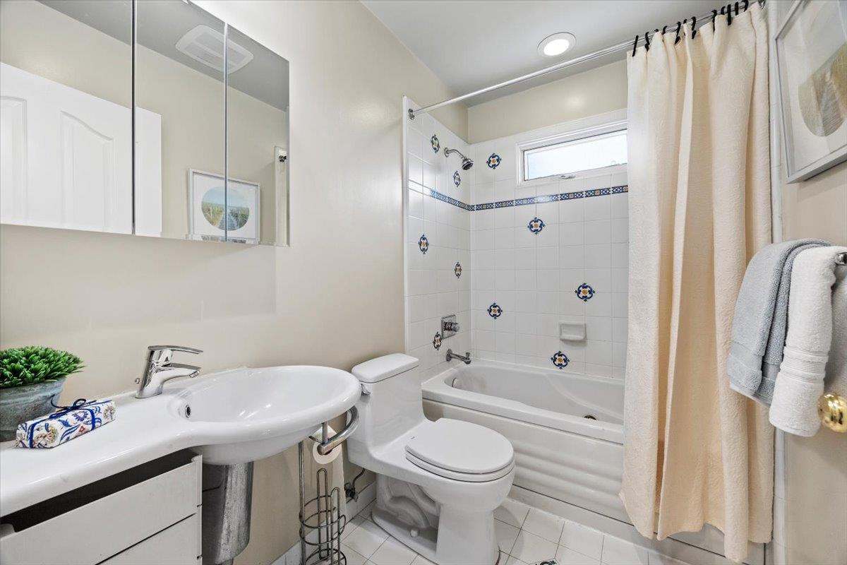 Detail Gallery Image 28 of 54 For 758 27th Ave, San Mateo,  CA 94403 - 4 Beds | 3 Baths
