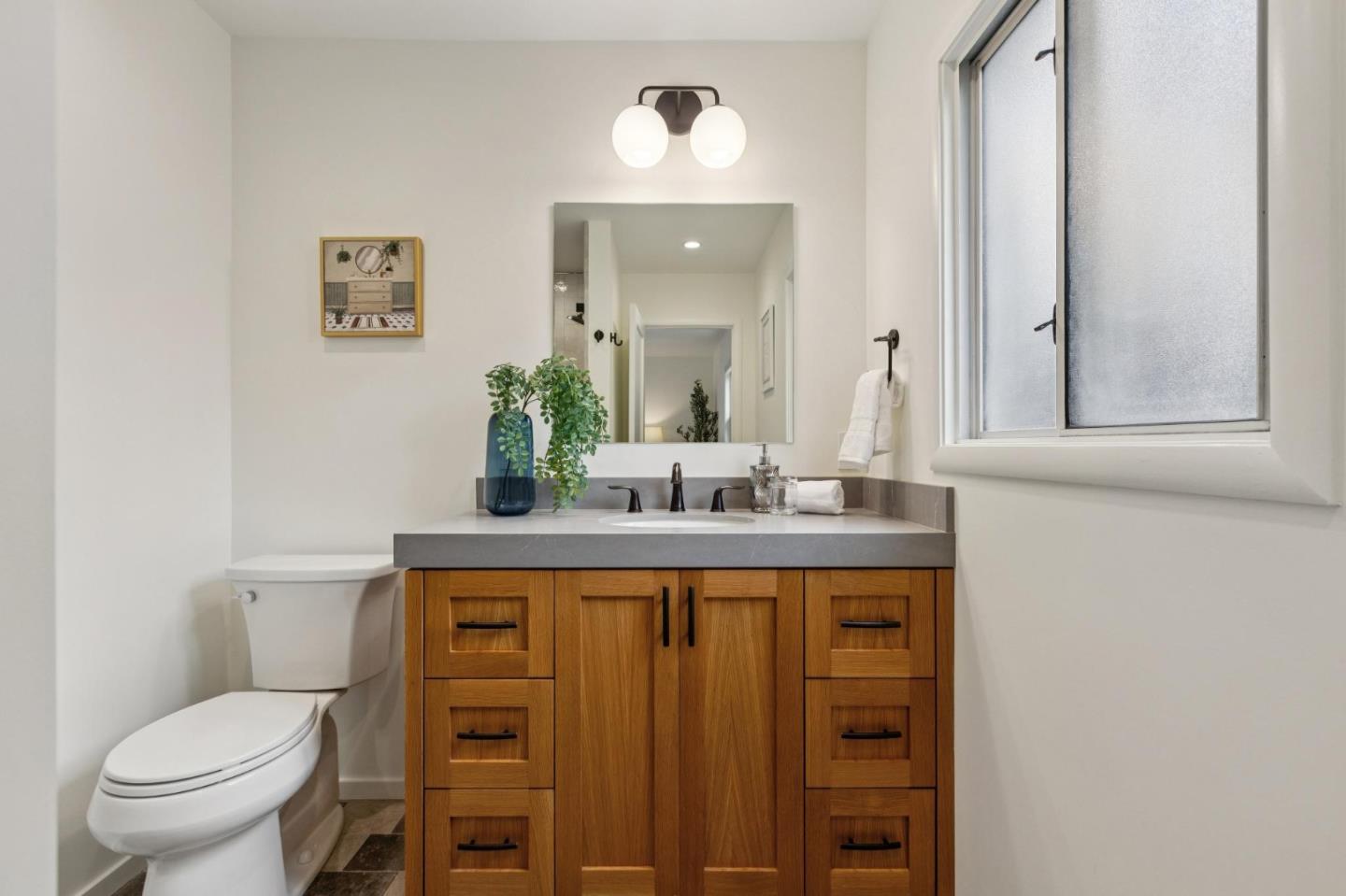 Detail Gallery Image 14 of 20 For 722 26th Ave, San Mateo,  CA 94403 - 3 Beds | 2 Baths