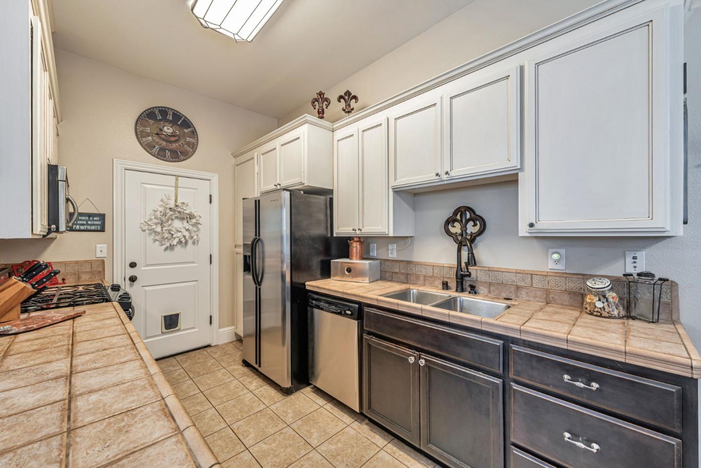 Detail Gallery Image 8 of 26 For 15145 Bellini Way, Morgan Hill,  CA 95037 - 3 Beds | 1/1 Baths