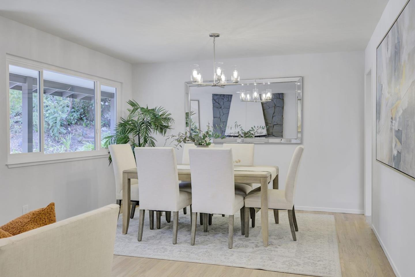 Detail Gallery Image 10 of 56 For 3045 Trousdale Dr, Burlingame,  CA 94010 - 4 Beds | 2 Baths